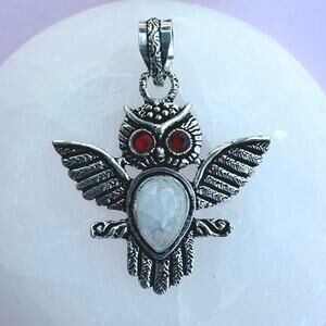 925 Sterling moonstone & garnet owl pendant